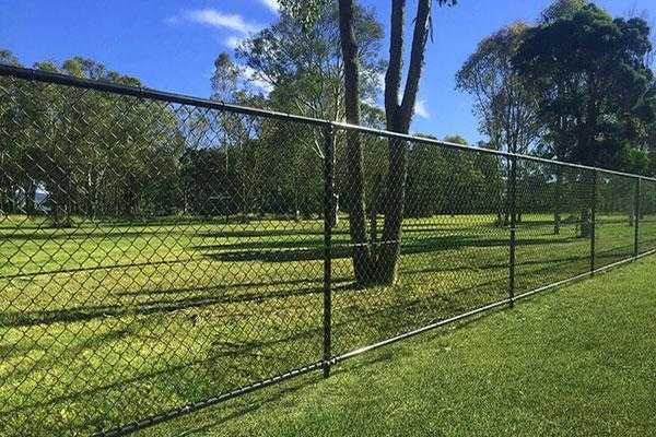 Chain wire fencing
